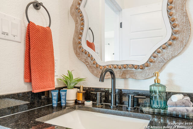 Image 31 of 49 For 460 Stenen Dr.