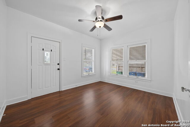 Listing photo id 22 for 306 Walton Ave