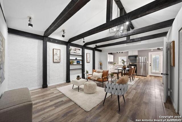 Listing photo id 24 for 306 Walton Ave