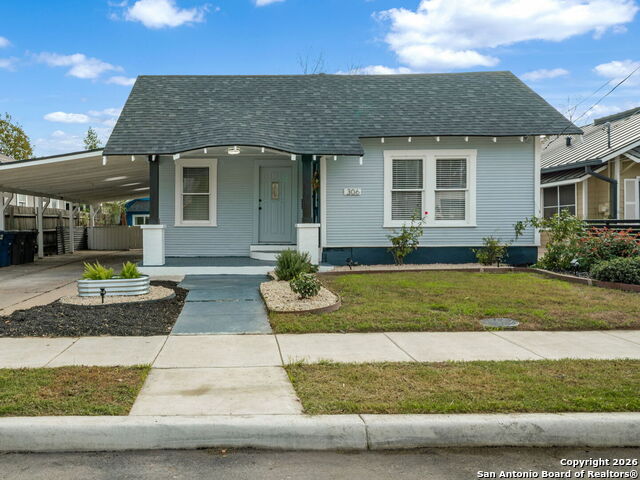 Listing photo id 1 for 306 Walton Ave