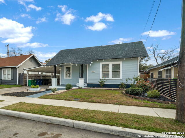 Listing photo id 2 for 306 Walton Ave