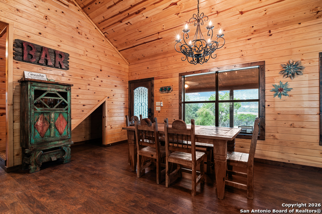 Image 12 of 47 For 1539 River Road