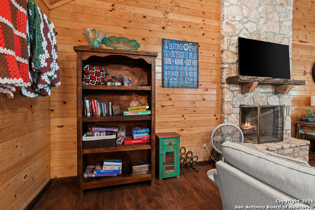 Image 15 of 47 For 1539 River Road