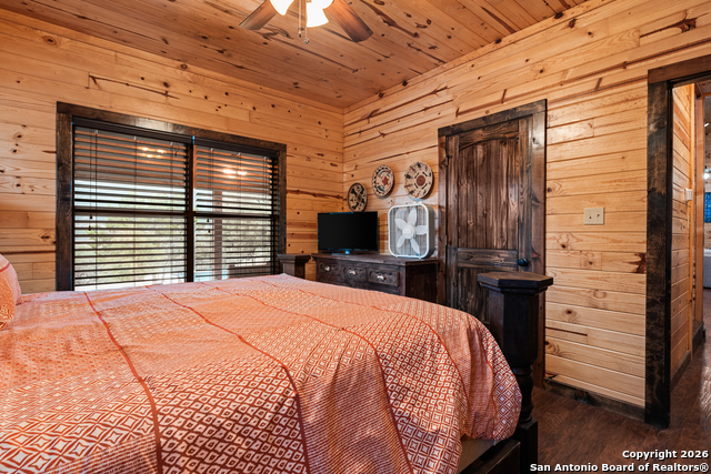 Image 22 of 47 For 1539 River Road