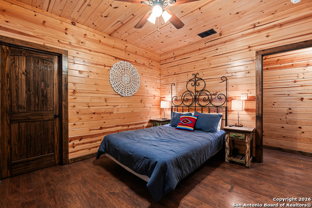 Image 23 of 47 For 1539 River Road