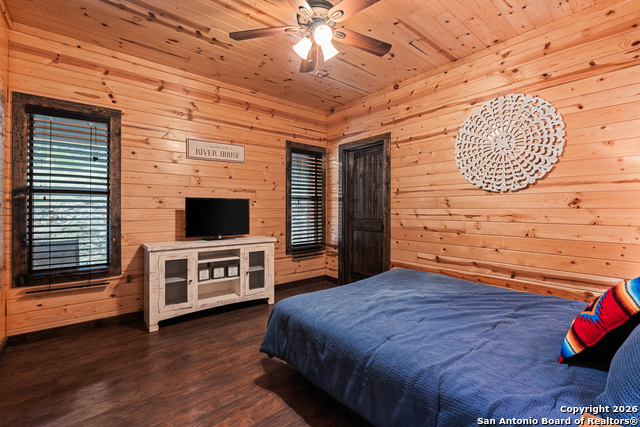 Image 25 of 47 For 1539 River Road