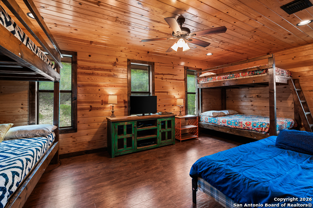 Image 28 of 47 For 1539 River Road