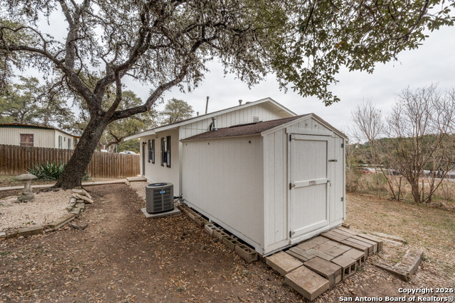 Image 17 of 23 For 505 Buckhorn