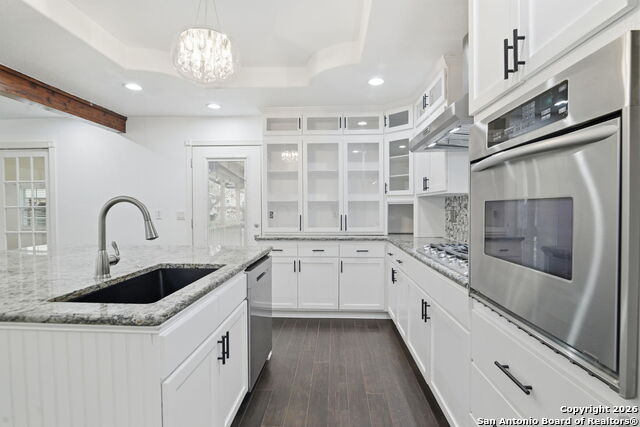 Image 18 of 38 For 4443 Palace  