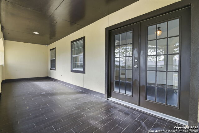 Image 34 of 38 For 4443 Palace  