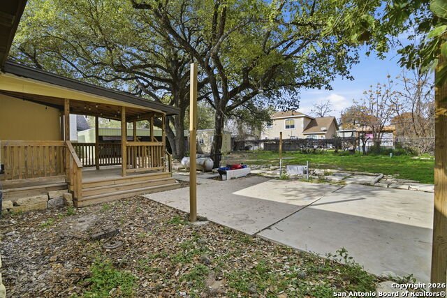 Image 35 of 38 For 4443 Palace  