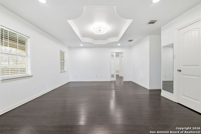 Image 7 of 38 For 4443 Palace  