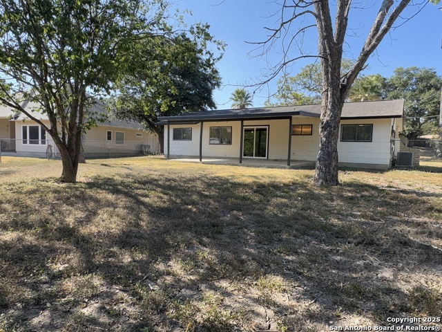 Image 27 of 27 For 106 Woodview