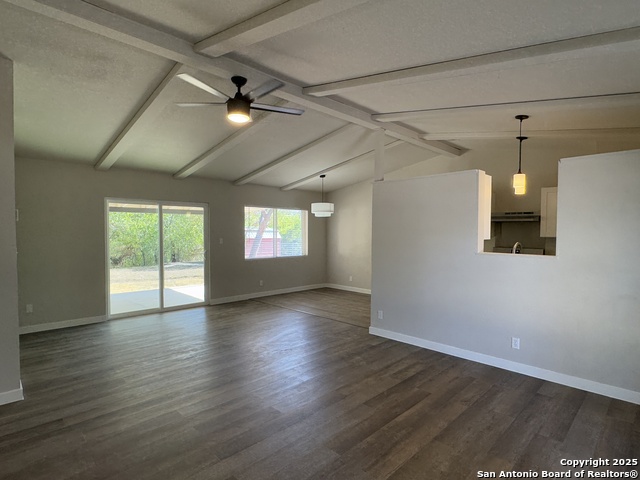 Image 4 of 27 For 106 Woodview