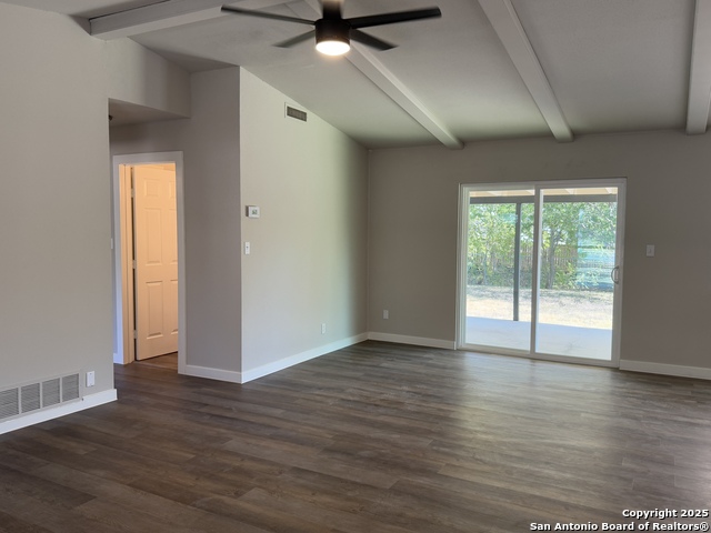 Image 5 of 27 For 106 Woodview