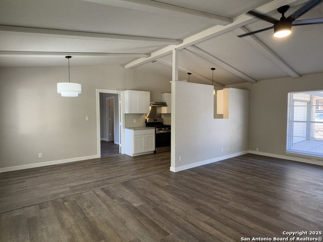 Image 6 of 27 For 106 Woodview