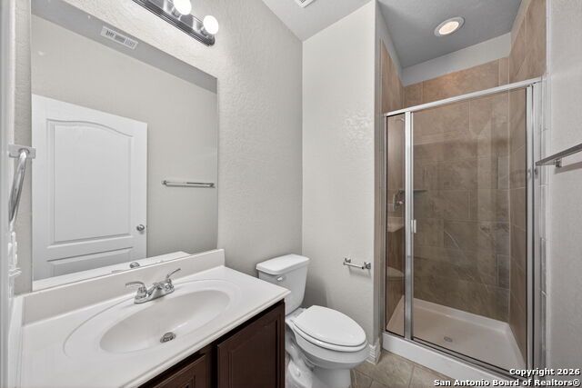 Listing photo id 15 for 1314 Begonia Bluff