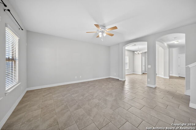 Listing photo id 5 for 1314 Begonia Bluff