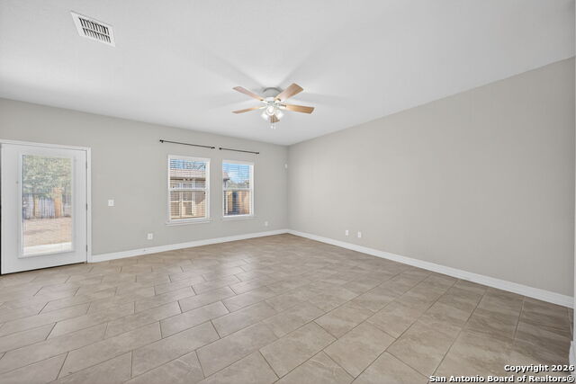 Listing photo id 6 for 1314 Begonia Bluff