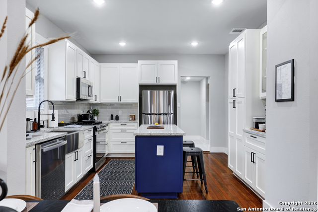 Image 13 of 37 For 1917 Huisache W