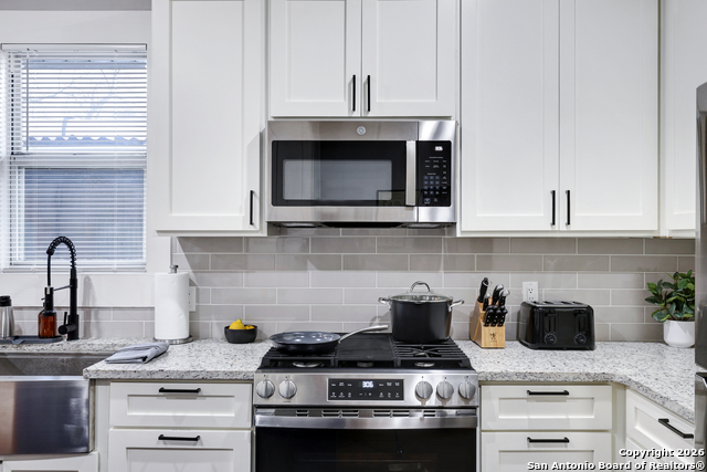 Image 24 of 37 For 1917 Huisache W