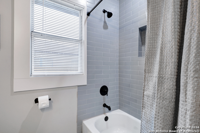 Image 30 of 37 For 1917 Huisache W