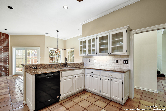 Image 7 of 24 For 2642 Rim Oak