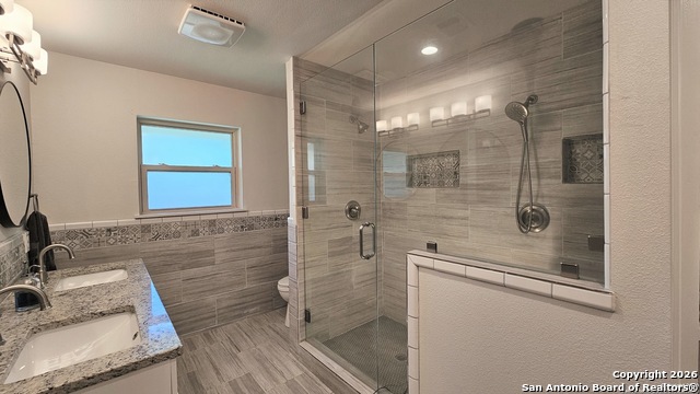 Image 16 of 26 For 614 Moorside