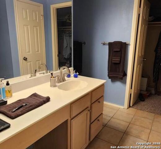 Image 11 of 23 For 7042 Congressional