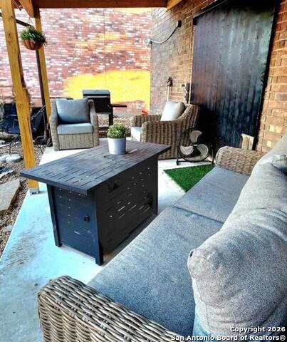 Image 22 of 23 For 7042 Congressional