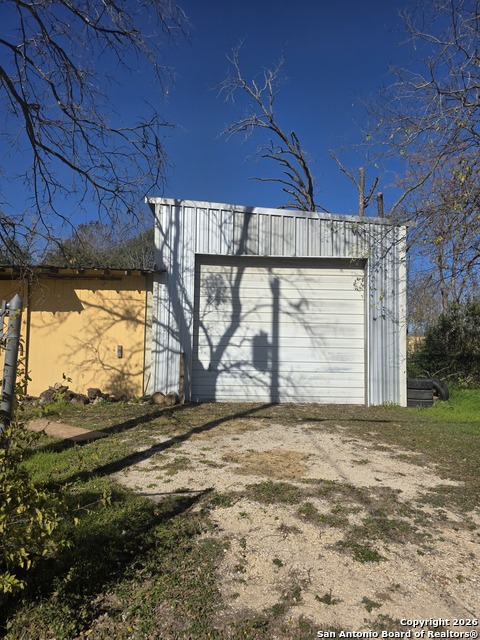 Image 13 of 16 For 1003 Bartholomae