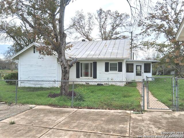 Image 4 of 17 For 7431 & 7433 Real Road