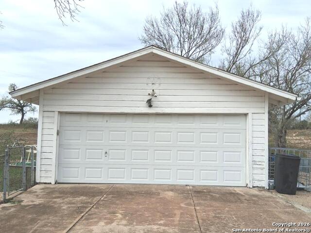 Image 5 of 17 For 7431 & 7433 Real Road