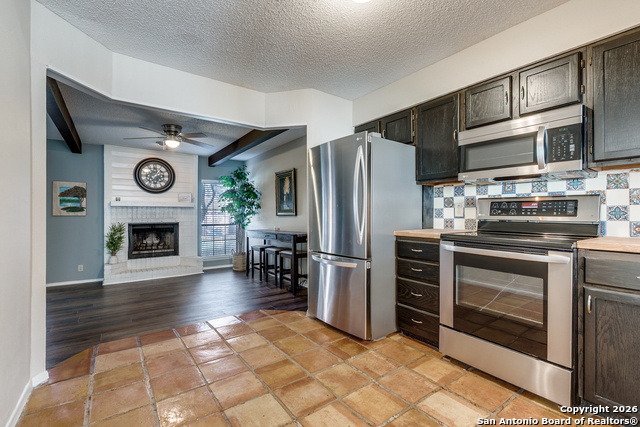 Image 13 of 24 For 138 Caleta  