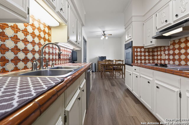 Image 14 of 41 For 3678 Hidden  #1301