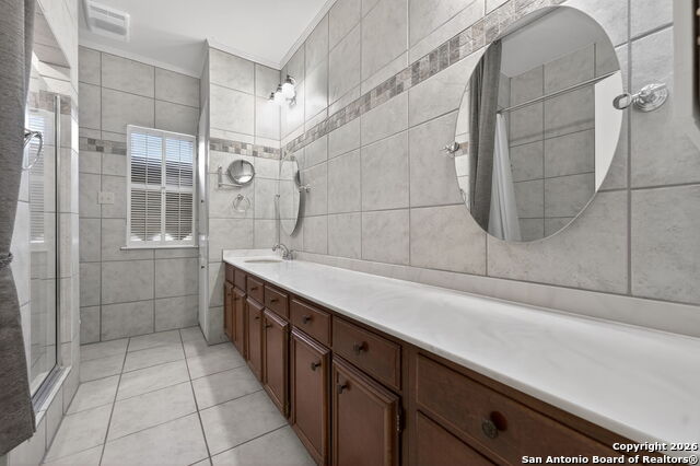 Image 36 of 41 For 3678 Hidden  #1301