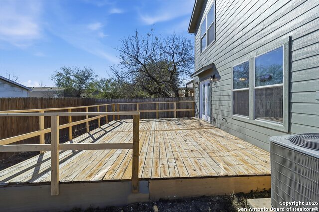 Image 30 of 31 For 4202 Waldon Pond