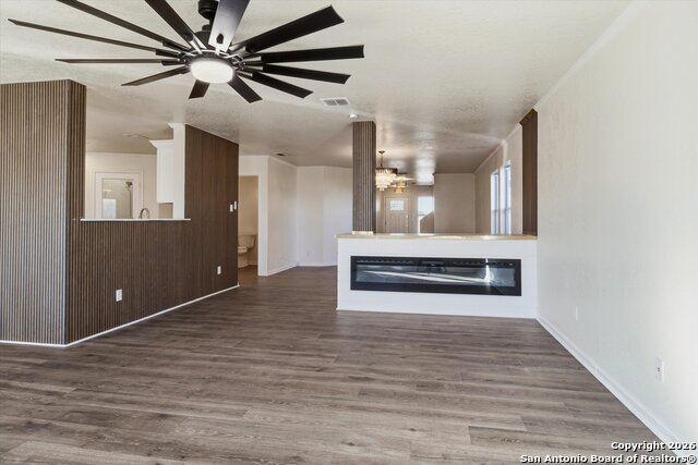 Image 8 of 31 For 4202 Waldon Pond