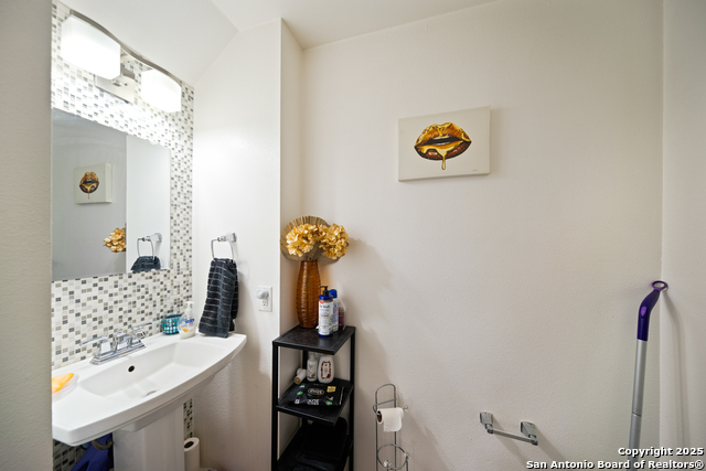 Image 16 of 40 For 1636 Yucca Park