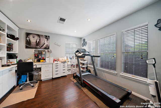 Image 21 of 40 For 1636 Yucca Park