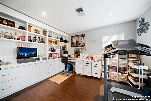 Image 22 of 40 For 1636 Yucca Park