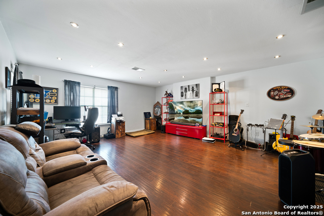 Image 23 of 40 For 1636 Yucca Park