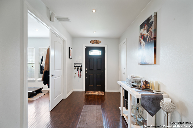 Image 5 of 40 For 1636 Yucca Park