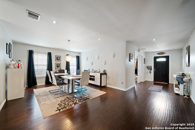 Image 7 of 40 For 1636 Yucca Park