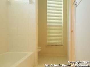 Image 16 of 24 For 409 Kendall Pkwy