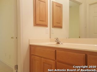 Image 17 of 24 For 409 Kendall Pkwy