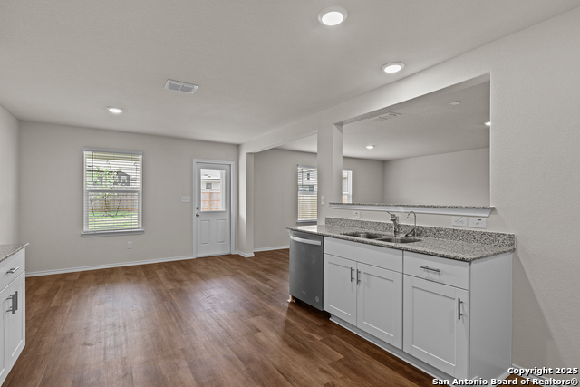 Image 14 of 29 For 5147 Flight Sail