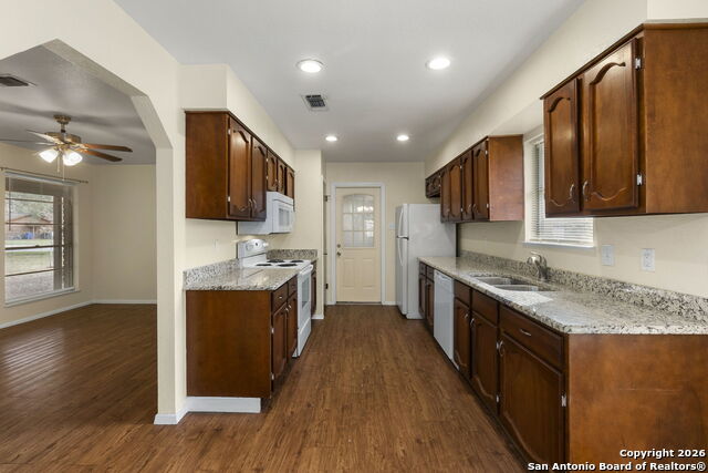 Image 10 of 27 For 1329 Poppy  