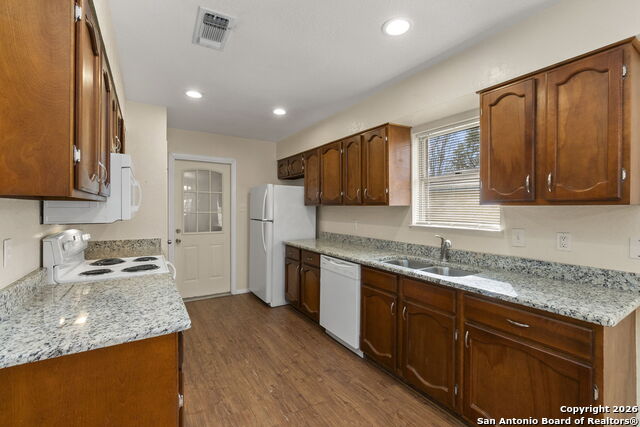 Image 11 of 27 For 1329 Poppy  