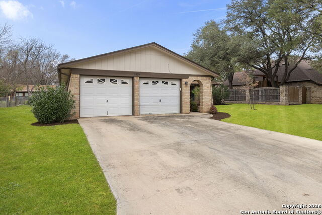 Image 4 of 27 For 1329 Poppy  